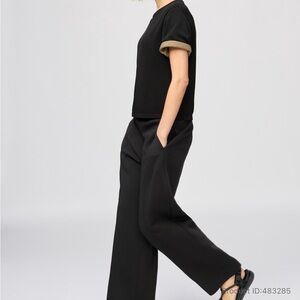 Uniqlo Black Wide-Leg Women's Pants